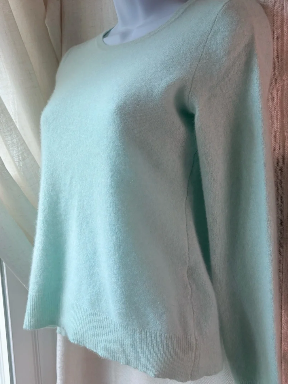🍃 Lord & Taylor 100% Cashmere Sweater | Mint | Medium